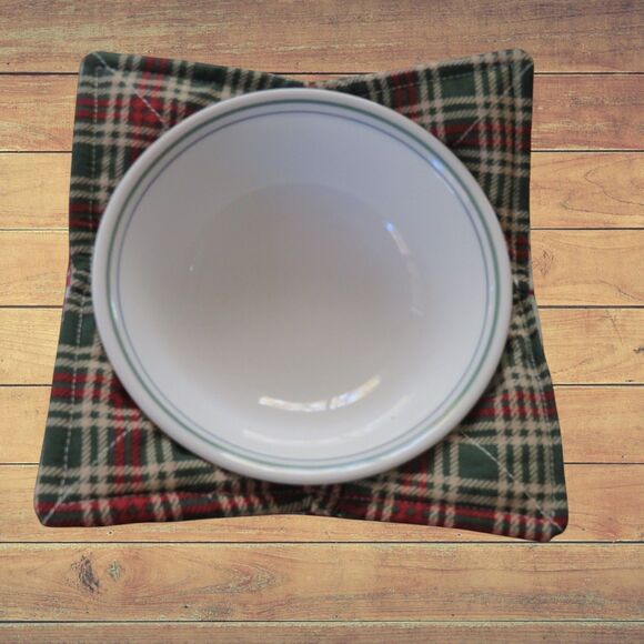 Microwave Bowl Cozy, Reversible Christmas Plaid Soup Bowl or Ice Cream Cozy - Picture 5 of 5